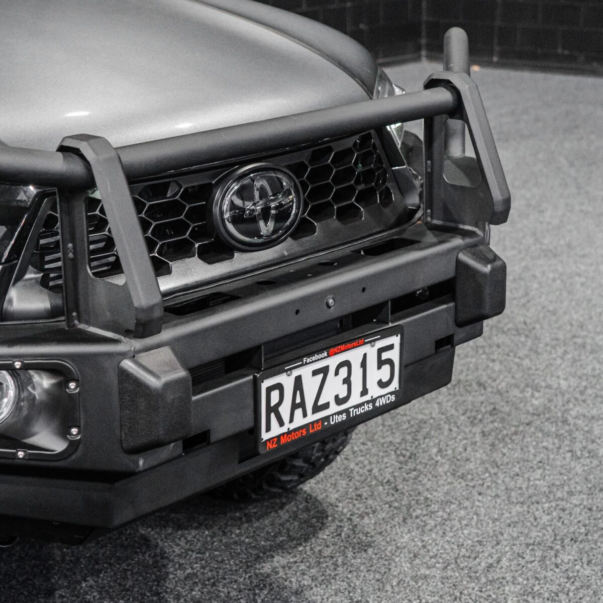 DEFENDER Off-Road Triple Loop Bull-Bar - Image 4