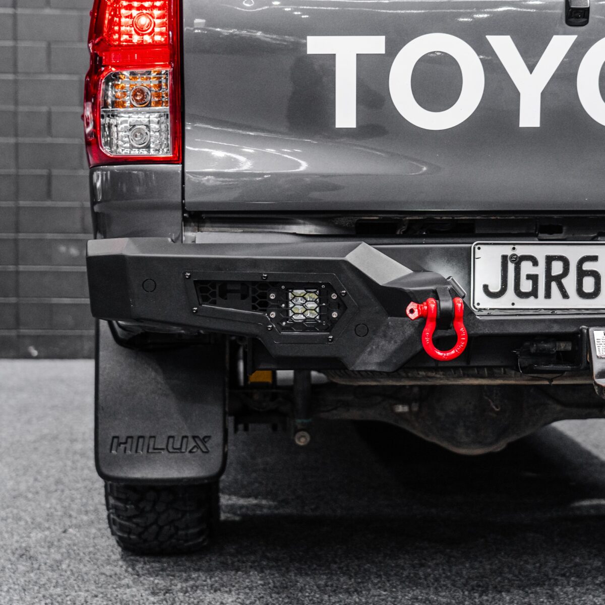 Defender Rear Bar - Image 5