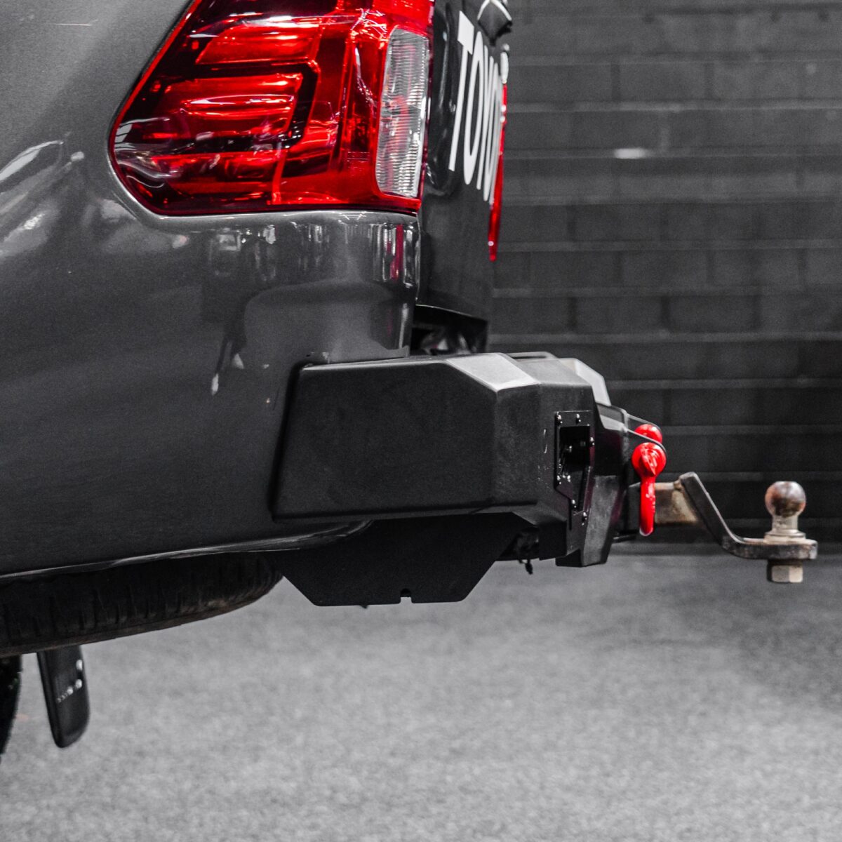 Defender Rear Bar - Image 6