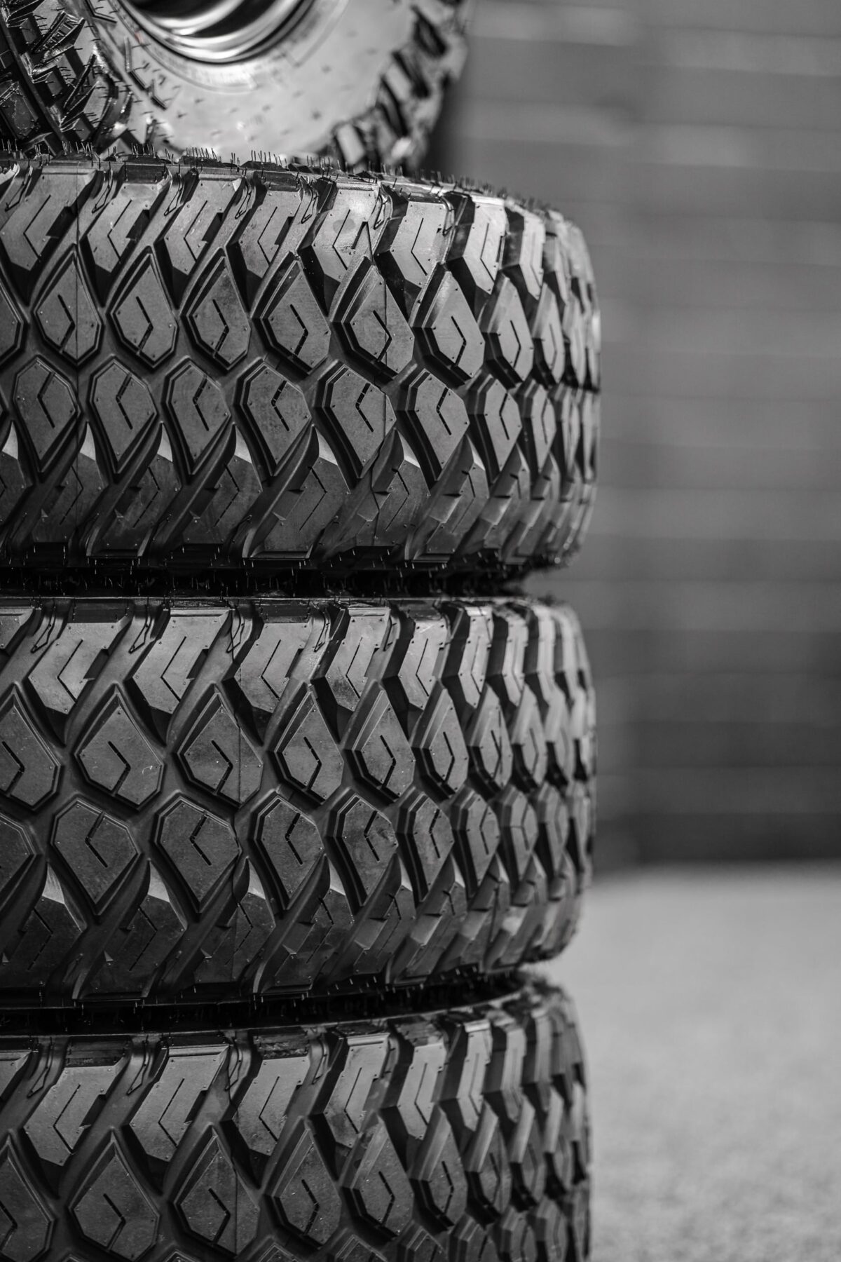 15" MAXXIS RAZR M/T + Steelies Combo - Image 6