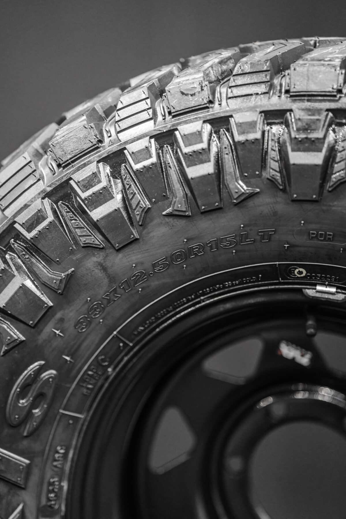 15" MAXXIS RAZR M/T + Steelies Combo - Image 7