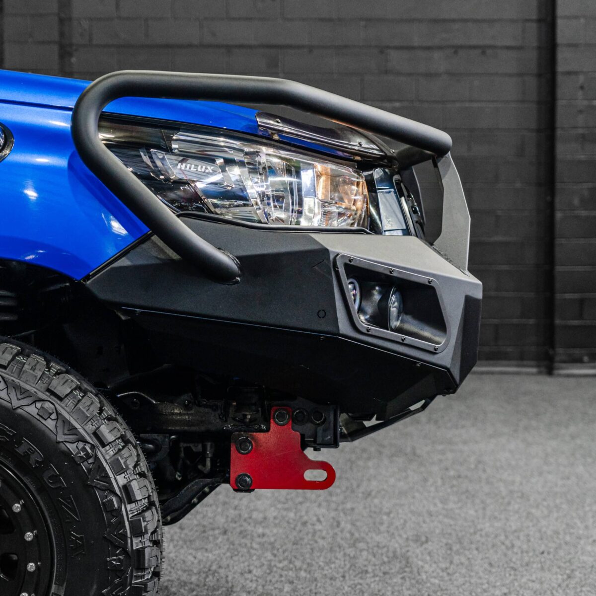 DEFENDER Off-Road Triple Loop Bull-Bar - Image 5