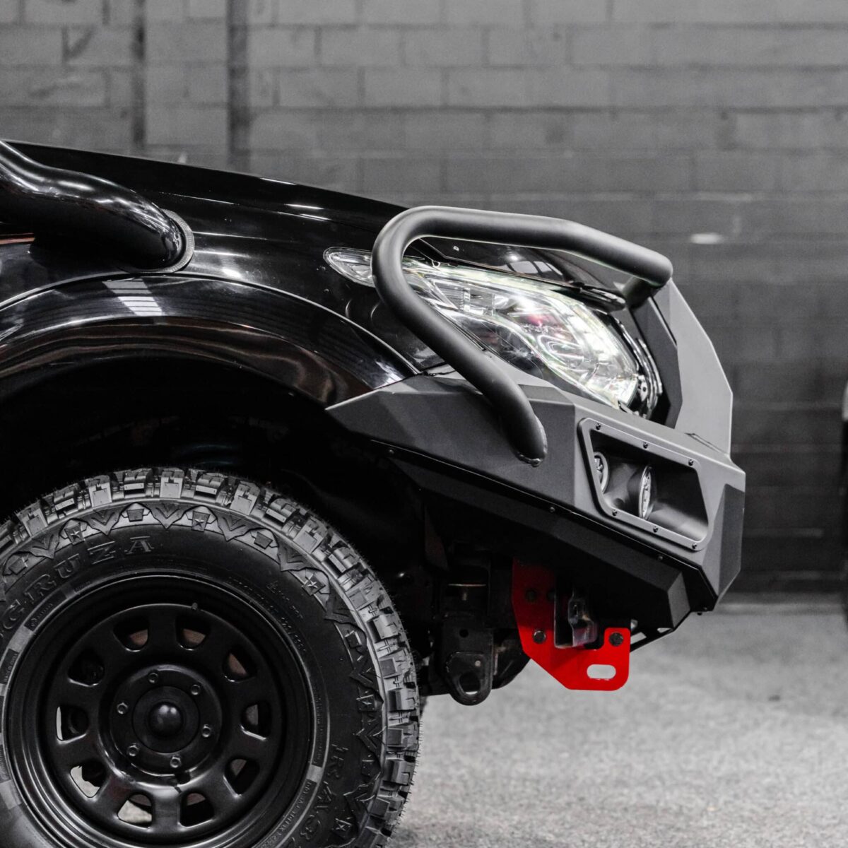 DEFENDER Off-Road Triple Loop Bull-Bar - Image 6